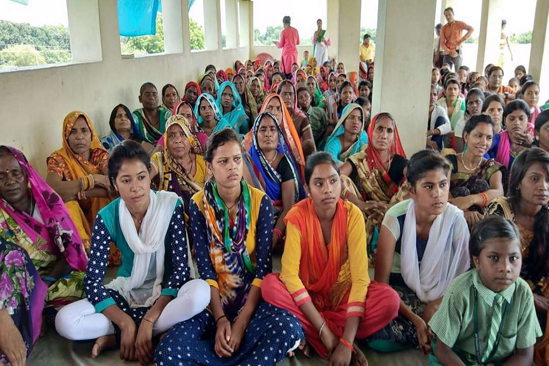 नारी हिंसा के खिलाफ चौपाल