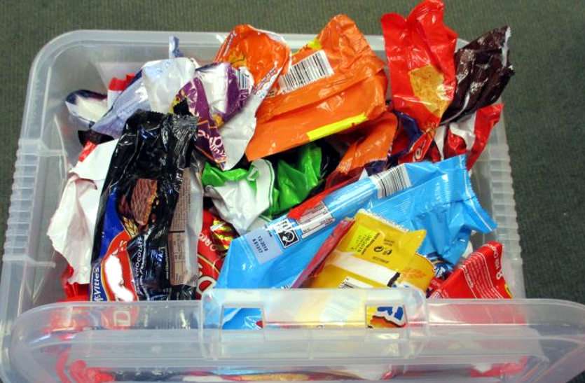 plastic wrappers प्लास्टिक के खाली रैपर एकत्र करो और कराओ जमा, कंपनियां देंगी बदले में पैसा