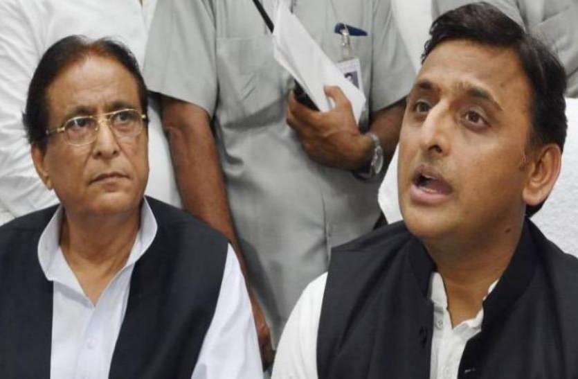 akhi.jpg Breaking News: रामपुर में अखिलेश यादव का भारी विरोध, लोगों ने दिखाए काले झंडे