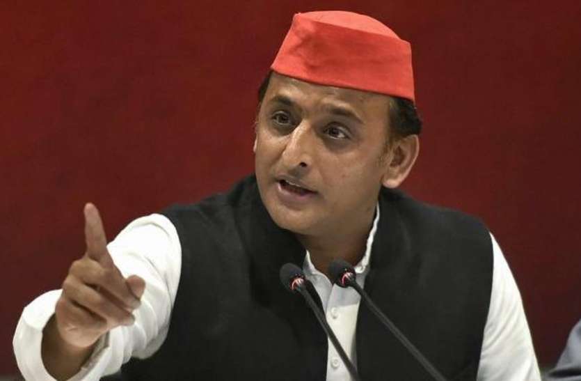akhilesh-yadav-rampur.jpg अखिलेश यादव बोले- जब भी सपा का कोई बड़ा नेता जेल जाता है तो हमारी सरकार बनती है