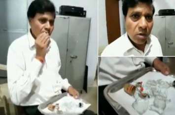 dayaram sahu eats mirrors last 45 years अजीबोगरीब शौक का आदि है ये आदमी, खाता है शीशे के टुकड़े