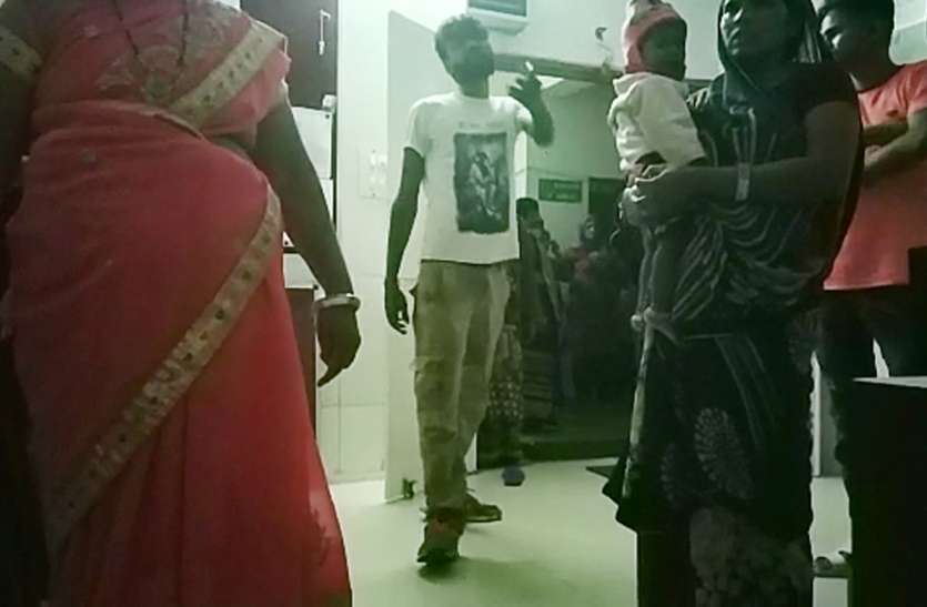 डेढ़ महीना बाकी था तो घर वाले अपनी मर्जी से ले गए डेढ़ महीना बाकी था तो घर वाले अपनी मर्जी से ले गए