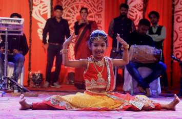 Silver Jubilee Year Celebration in nagar nigam udaipur रजत जयंती समारोह बना ‘ यंग टेलेन्ट शो केस ’...देखें तस्वीरों में