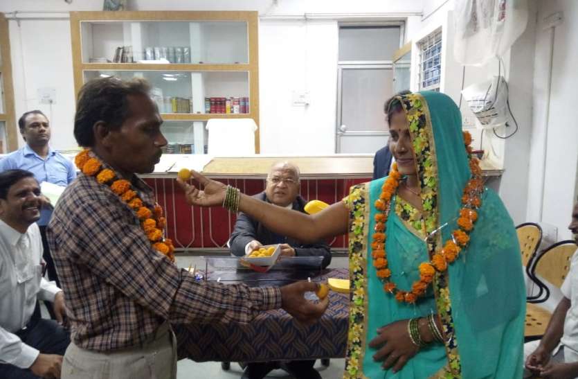 In the National Lok Adalat, the agreement was settled, in 1592, 239 ca नेशनल लोक अदालत में हुआ राजीनामा, 1592 में 239 प्रकरणों का हुआ निराकरण