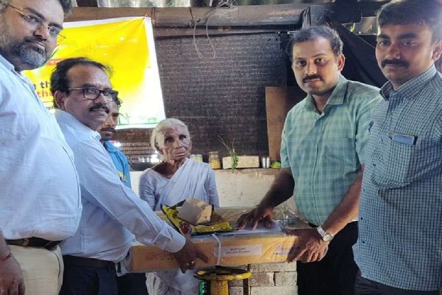 woman aged 70 serve free idli-sambar to poor: Rameshwaram Rani, Idli