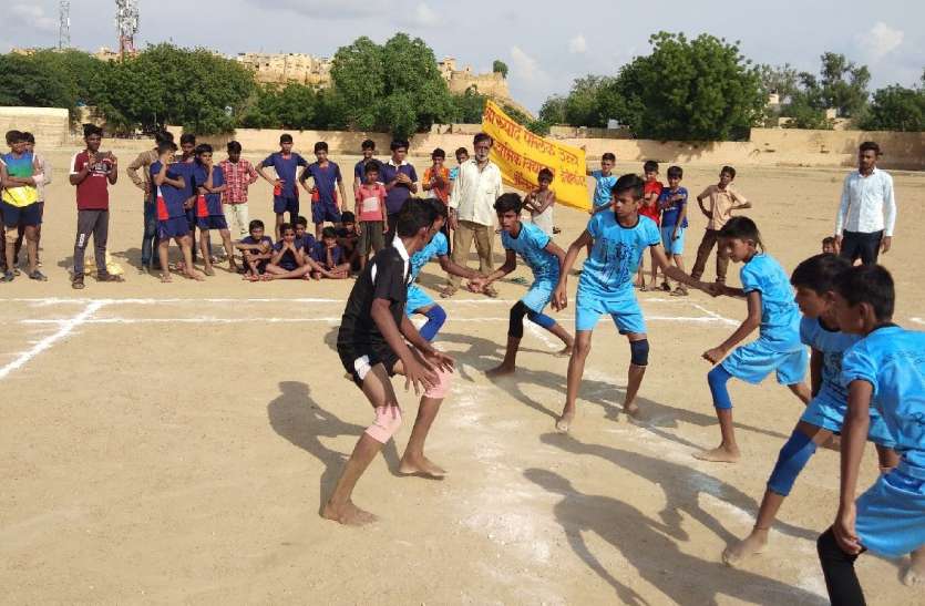 Sports and athletics competitions organized in pokhran खेलकूद व एथलेटिक्स प्रतियोगिताओं का हुआ आयोजन