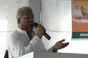 mp rajendra agarwal latest news VIDEO: पीएम मोदी के जन्मदिन पर सांसद ने छात्रों को दिलाई यह शपथ, जानकर आप भी करेंगे गर्व