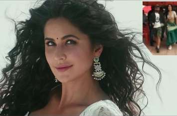 katrina kaif trolled for wearing sports shoes over lehenga लहंगे में स्पोर्ट शूज पहनने को ले कर ट्रोल हुईं कैटरीना कैफ, लोगों ने कहा बुड्ढ़ी दुल्हन