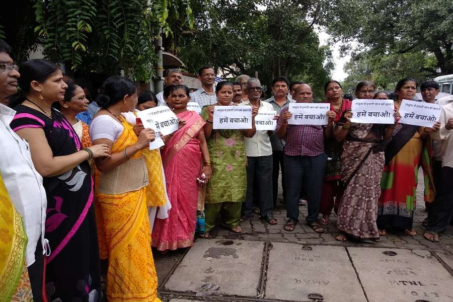 ओमाईगॉड: म्हाडा से अपनी जिंदगी की इसलिए भीख मांग रहे हजारों माहुलवासी?