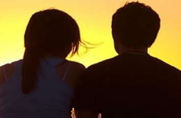 Girl demand marriage with boyfriend in police station थाने पहुंची प्रेमिका और पुलिस से कर दी ये डिमांड, जानिए क्या