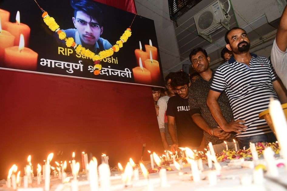 साहिल के घर पर सन्नाटा, घर का चिराग बुझने से परिवार सदमे में