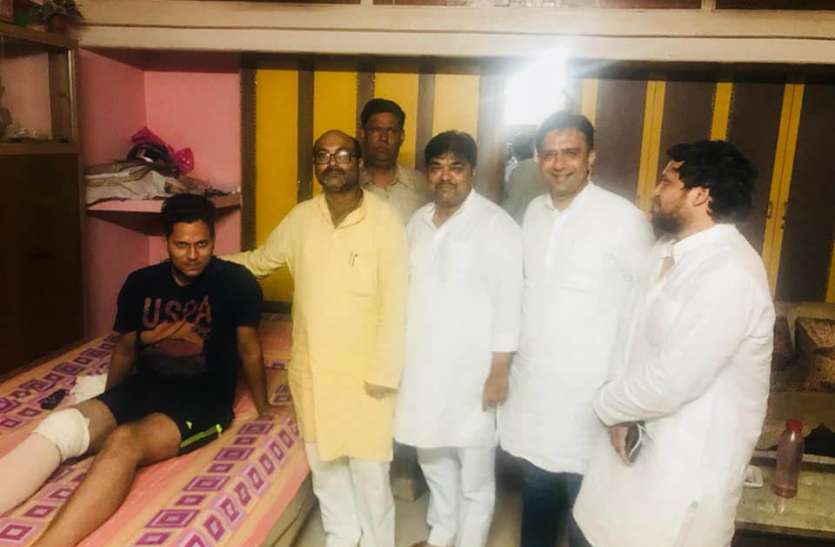 सत्ता की छटपटाहट ने कार्यकर्ताओं का बढ़ाया मान! सत्ता की छटपटाहट ने कार्यकर्ताओं का बढ़ाया मान!