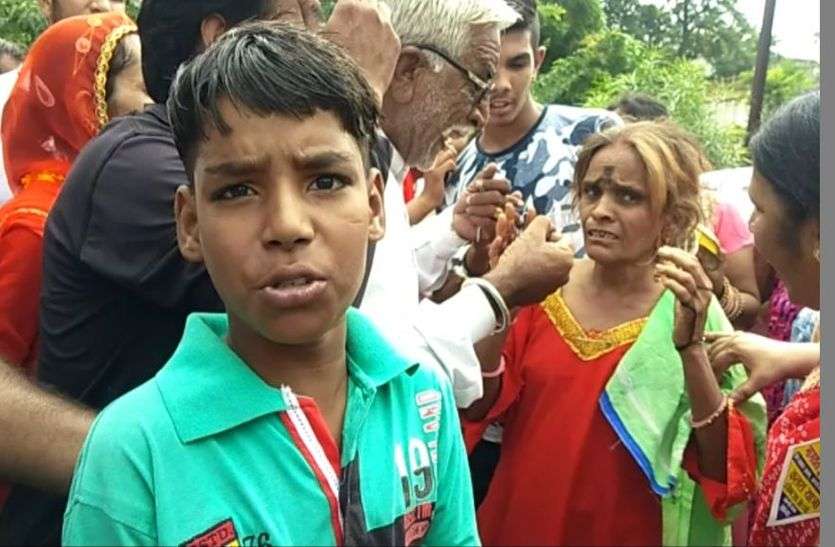 Crime : शोर नहीं मचाता बच्चा तो हो जाता चोरी Crime : शोर नहीं मचाता बच्चा तो हो जाता चोरी