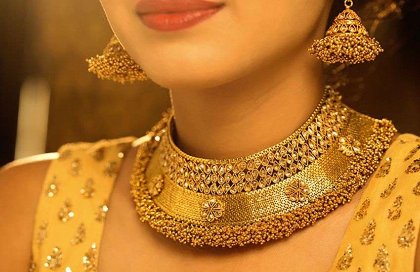 DIAMOND NEWS-खुला कारखाना छोड़कर भाग गया हीरा कंपनी का मालिक!