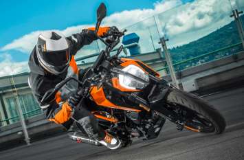ktm bike price hiked see video KTM 125 Duke और RC 125 बाइक हुईं महंगी, वीडियो में जानें नई कीमतें