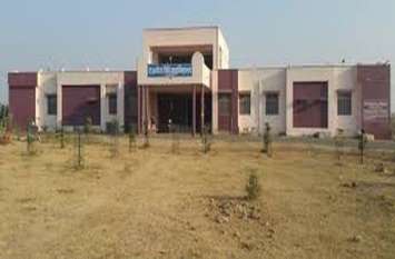 Higher education: law college situtation not change since 15 years Higher education: विधानसभा में उठ चुका है मामला, फिर भी कॉलेज बदहाल