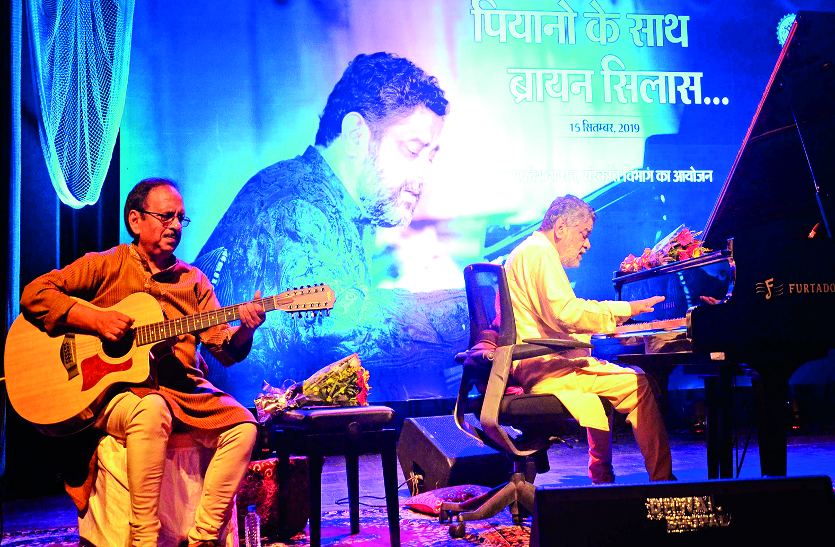 pianist_brian_silas_bollywood_celebrity.png 700 रुपए रेंट पर मिला था पहला पियानो, इसे हर कोई नहीं खरीद सकता
