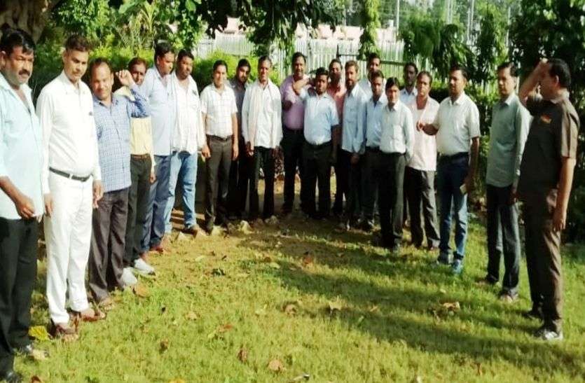 रेलवे को कंपनी बनाने की फिराक में सरकार रेलवे को कंपनी बनाने की फिराक में सरकार
