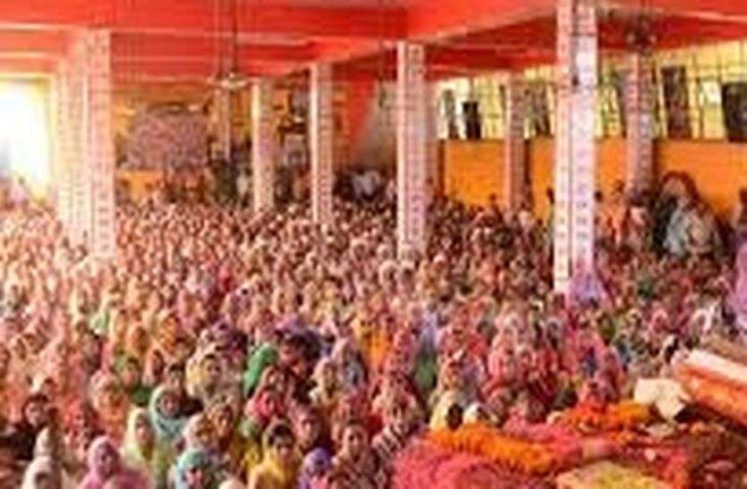 शहर के जुंजाणी रोड पंचवटी भोमिया राजपूत समाज छात्रावास में रविवार को जालोर सिरे मंदिर के दिवंगत् महंत शांतिनाथ महाराज की पुण्यतिथि श्रद्धा से मनाई गई। भीनमाल में यहां हुए भक्ति कार्यक्रम