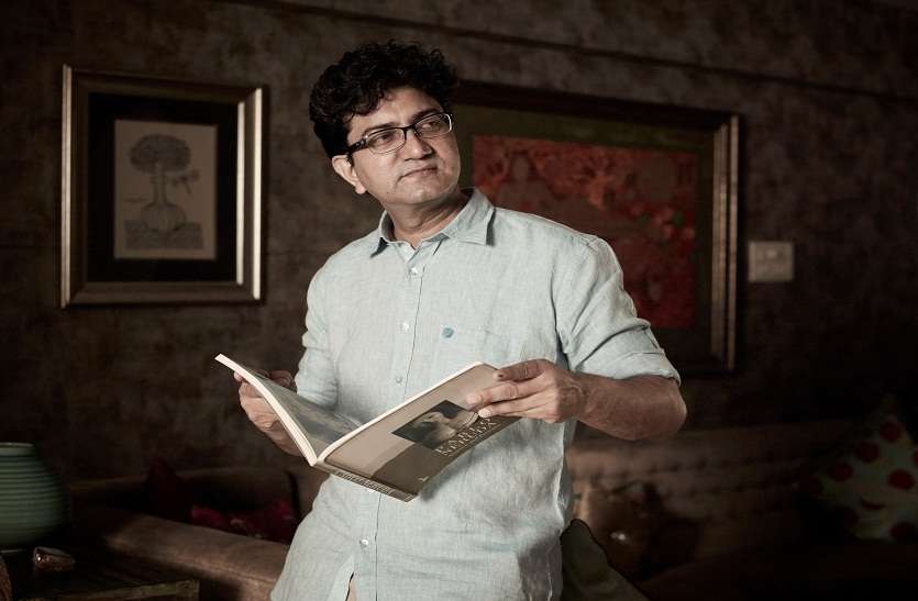 एक सच्चे सुर का सफर है 'इंडिया म्यूजिक समिट' - प्रसून जोशी एक सच्चे सुर का सफर है 'इंडिया म्यूजिक समिट' - प्रसून जोशी