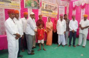 Completion of Zone Competition sirohi परिक्षेत्रीय प्रतियोगिता का समापन : कबड्डी छात्रा में हिम्मतपुरा व छात्र में हड़मतिया आर की खिताबी जीत
