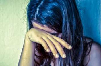 Minor girl found in a bad condition, police undergoes medical checkup बदहवाश हालत में मिली 10 वर्षीय बच्ची, पुलिस ने कराया मेडिकल चेकअप