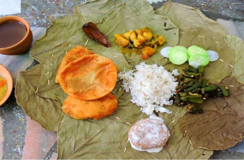 पितृ पक्ष में केवल ऐसे भोजन को ही खाते हैं पितृगण पितृ पक्ष में केवल ऐसे भोजन को ही खाते हैं पितृगण