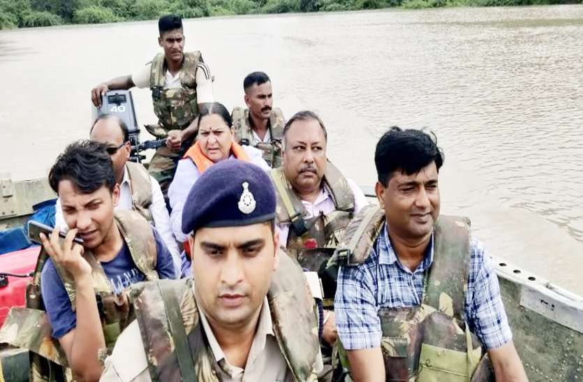 chambal river water level crosses danger point causes flood in ater