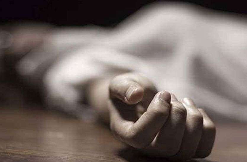 ट्रेन की चपेट से युवक की मौत ट्रेन की चपेट से युवक की मौत