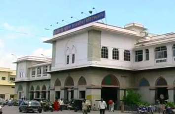 Millions of Canteen Operators owed, Firm warned of action कैंटीन संचालक के लाखों बकाया, फर्म को दी कार्रवाई की चेतावनी