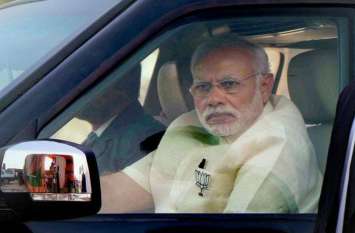 Narendra Modi Birthday: Interesting story on pm Modi birthday कभी कांग्रेसी सीएम के लिए रोकी गई थी नरेन्द्र मोदी की गाड़ी, तब ड्राइवर ने कहा था- एक दिन मेरे नेता के लिए काफिले रूकेंगे