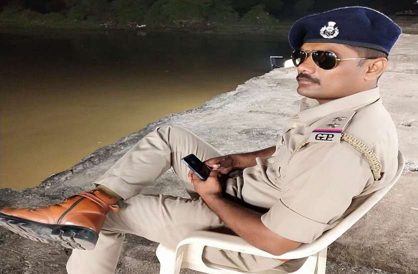 पीएम के केवडिया दौरे पर हुई ऐसी घटना, सन्न रह गए लोग पीएम के केवडिया दौरे पर हुई ऐसी घटना, सन्न रह गए लोग