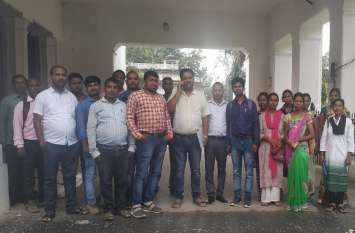 Chhattisgarh teachers: Teachers not got salaries for 3 months शिक्षकों का संविलियन तो सरकार ने कर दिया लेकिन 3 महीने से हैं परेशान, ये है वजह