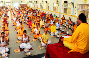 Tirth Me Pind Daan Shraddha Karma in these 7 main pilgrima देश के इन 7 मुख्य तीर्थों में श्राद्ध कर्म करने से तृप्त और मुक्त हो जाती है पित्रों की आत्माएं