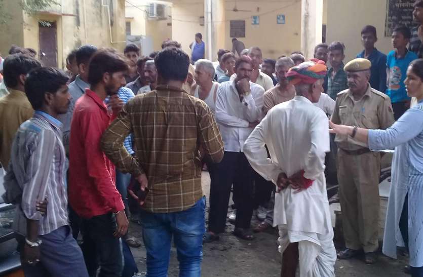 Woman dies after falling in well, dead body of youth found after 20 hours in Bhilwara कुएं में गिरने से महिला की मौत, 20 घण्टे बाद युवक का शव मिला