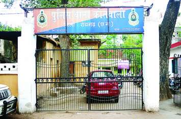 Thousands stolen after breaking the lock of a medical shop रात के सन्नाटे में मेडिकल दुकान का ताला तोड़कर हजारों की चोरी
