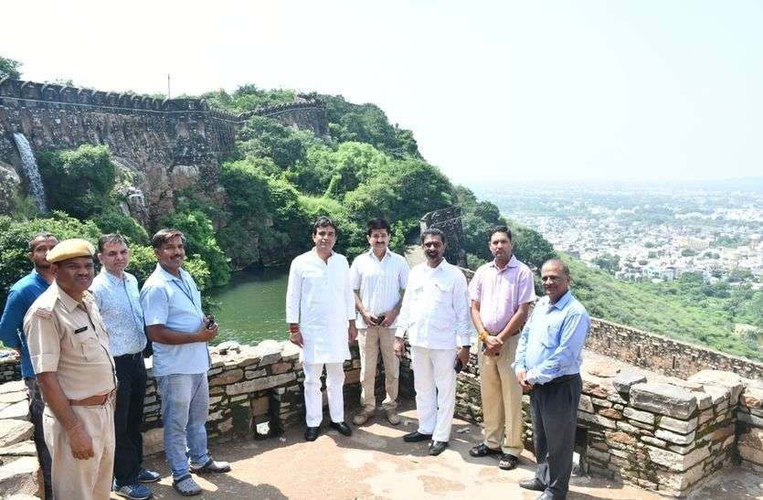 विधानसभा की कौनसी समिति के सदस्यों ने किया दुर्ग का अवलोकन विधानसभा की कौनसी समिति के सदस्यों ने किया दुर्ग का अवलोकन