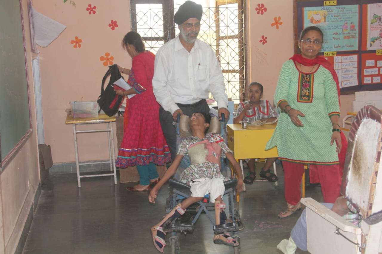 ताजमहल से ज्यादा आकर्षक है उनके प्रेम की निशानी