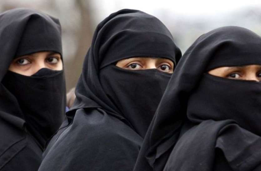 muslim_woman.jpg Rampur: Azam Khan के गढ़ में सपा की मुश्किलें बढ़ीं, मुस्लिमों का यह रुख चौंका देगा