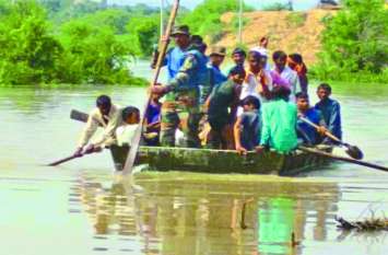 Monsoon Alert : Very heavy rain alert in bhind चंबल में आई बाढ़ ने तोड़ा सालों पुराना रिकॉर्ड, हर तरफ पानी ही पानी