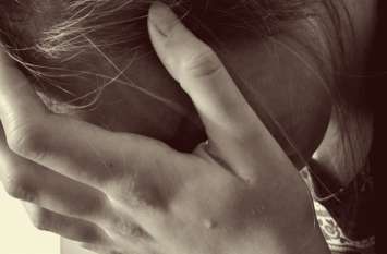 Crime Rajasthan: Assaulting and Molesting with Woman in Alwar दबंगों ने की हदें पार, महिला से लूट और छेडख़ानी के बाद लाठी-डंडों से किया हमला
