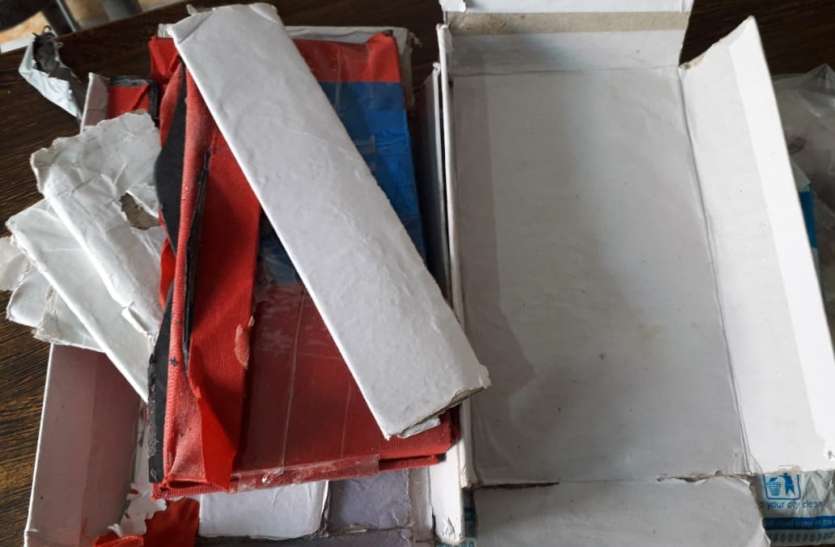फलोदी के किसान को पार्सल में आये कागज के टुकड़े सस्ता मोबाइल देने के नाम पर किसान को लगाई चपत