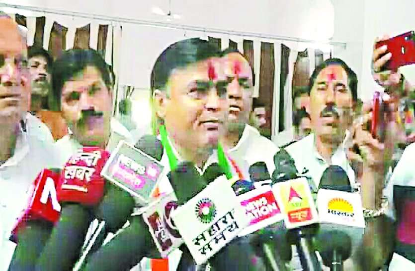 Government Strict people leave cows on the roads