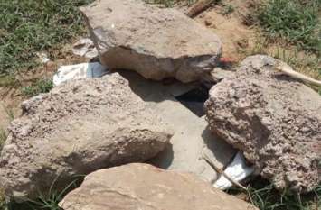 Bisalpur point broken, hand pump uprooted बीसलपुर पॉइंट को तोड़ा, हैंडपंप को उखाड़ा