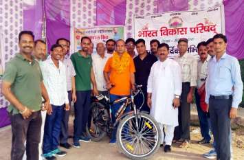 Cyclist for Gangotri from Malpura to de-addiction and environmental aw नशामुक्ति व पर्यावरण जागरूकता संदेश को मालपुरा से गंगोत्री के लिए साइकिल यात्री