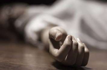 Person brutally Murder in Up ballia यूपी के बलिया में व्यक्ति की बेरहमी से हत्या, पेट और सीने पर चाकू से किये कई वार