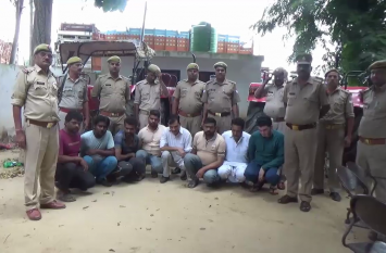 Hapur Police Arrested 8 Criminals In Hafizpur Hapur: ये बदमाश फर्जी चोरी कर ऐसे कमाते थे करोड़ों रुपये- देखें वीडियो