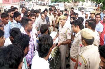 Troubled by usury, farmer commits suicide by jumping in front of train सूदखोरी से परेशान किसान ने ट्रेन के आगे कूदकर की आत्महत्या