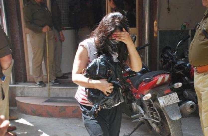 1560598290.jpg दिल्लीः सिपाही की घिनौनी हरकत, काउंसलिंग के बहाने किशोरी से किया दुष्कर्म
