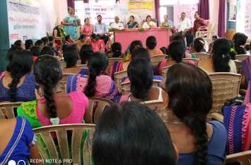 Nutrition meeting organized in Kirnapur किरनापुर में किया गया पोषण सभा का आयोजन